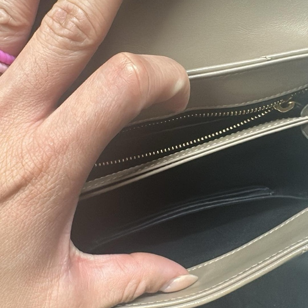 YSL Lou Lou Mini - Picture 5 of 12